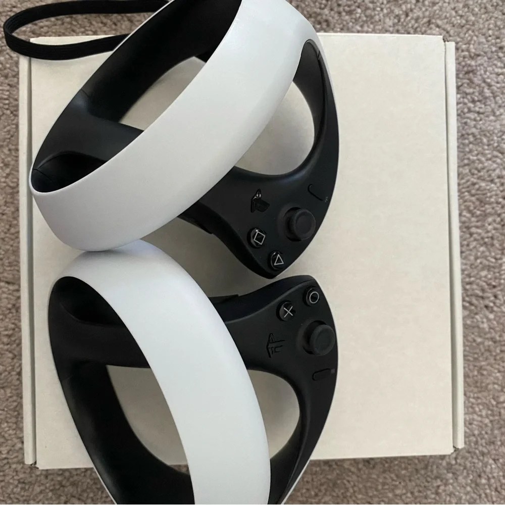 PS VR 2 W/ Resident evil village